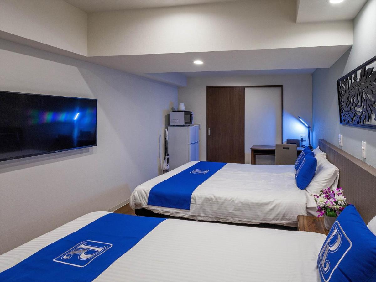 Hotel Living Asahibashiekimae Premier Naha